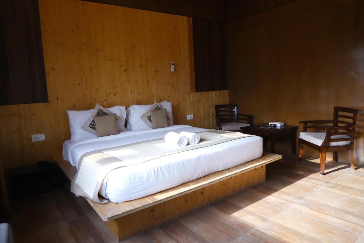 Skywood Resort Shoghi Shogi Exterior foto