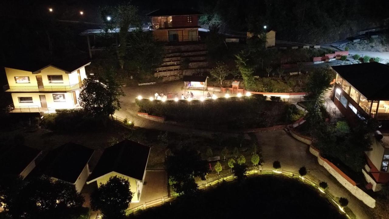Skywood Resort Shoghi Shogi Exterior foto