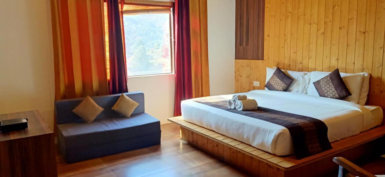 Skywood Resort Shoghi Shogi Exterior foto